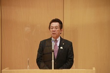 訓示を行う北堀市長